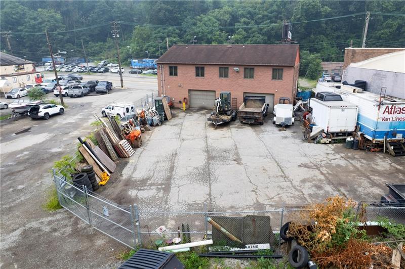 More Photos Of 1641 Saw Mill Run Blvd, Pittsburgh Light Manufacturing For Sale