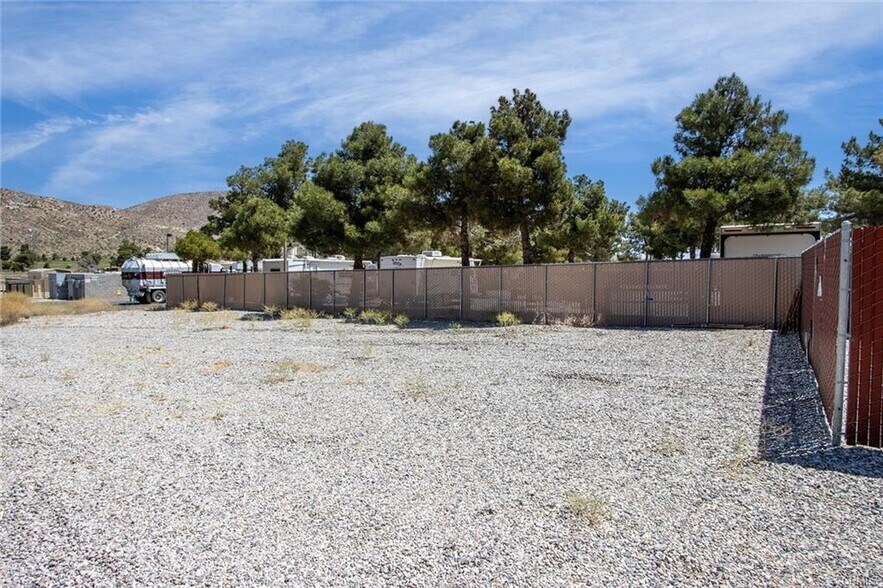 More Photos Of 55386 Twentynine Palms Hwy, Yucca Valley General Retail For Sale