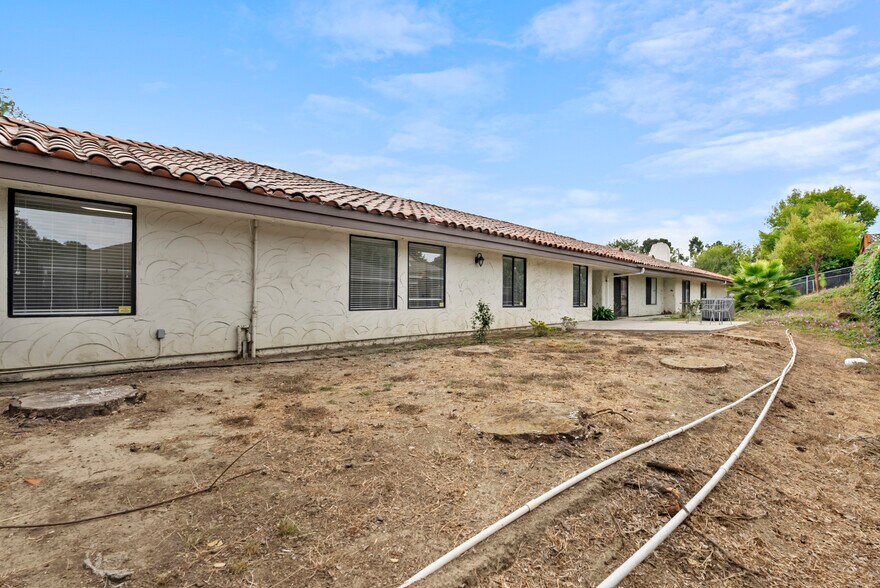 More Photos Of 970 Petit Ave, Ventura Medical For Lease