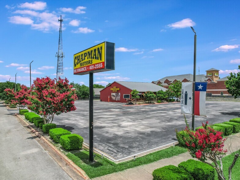 Primary Photo Of 950 S Bell Blvd, Cedar Park Auto Repair For Sale