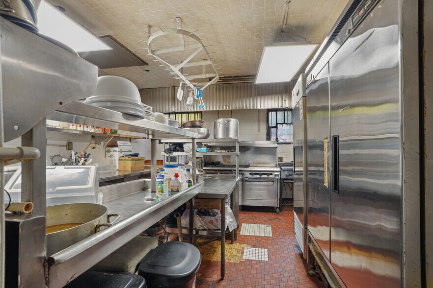 More Photos Of 7303 Georgia Ave NW, Washington Storefront For Lease