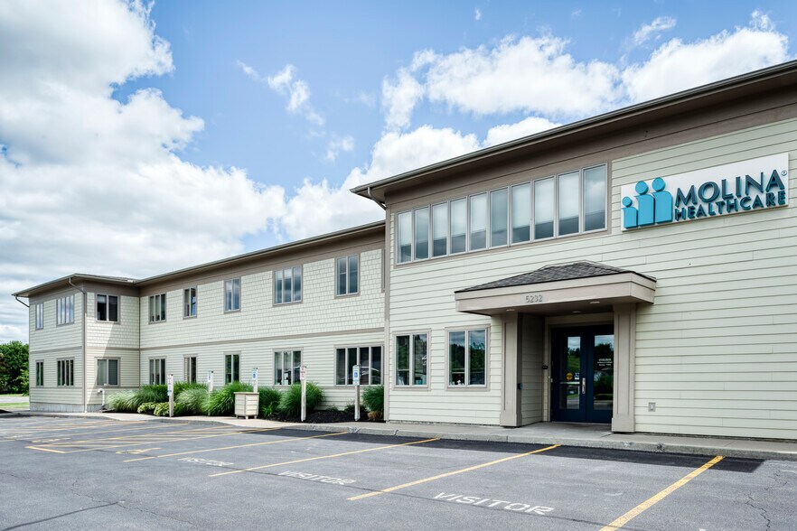 More Photos Of 5232 Witz Dr, North Syracuse Medical For Sale