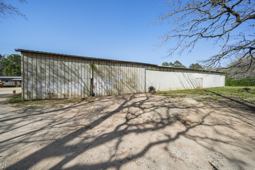 Primary Photo Of 1893 US Highway 190, Huntsville Manufacturing For Sale