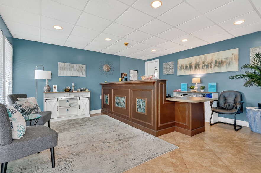 More Photos Of 1014 N Atlantic Ave, Daytona Beach Hotel For Sale