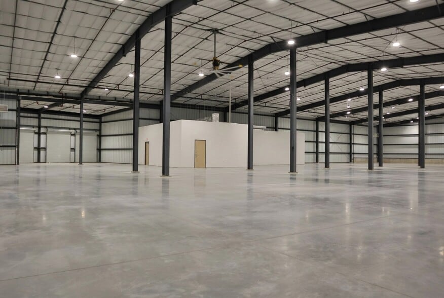 More Photos Of 251 Price Rd, Lexington Warehouse For Lease