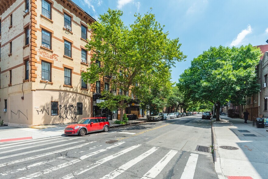 More Photos Of 561 Gates Ave, Brooklyn Apartments For Sale