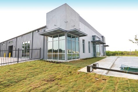 More Photos Of 15926 University Oak, San Antonio Warehouse For Lease