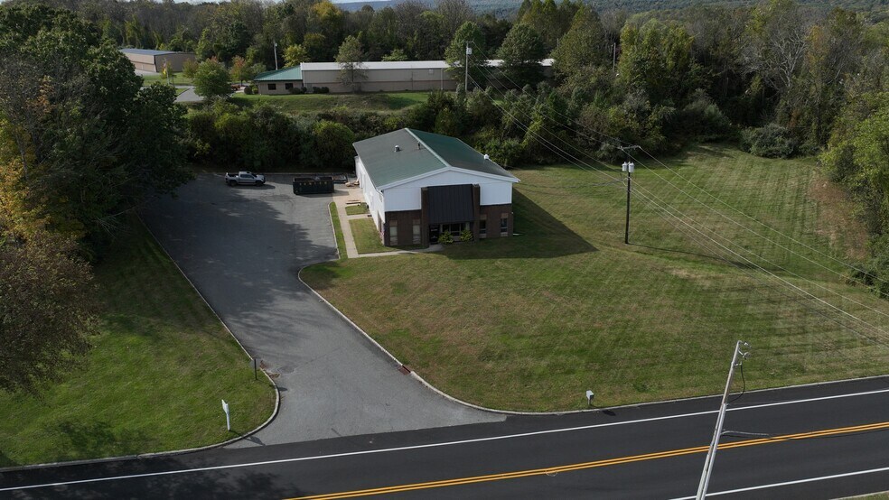 More Photos Of 30 Lambert Rd, Blairstown Light Manufacturing For Sale