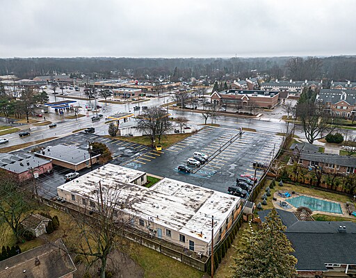 More Photos Of 16975-16991 Farmington Rd, Livonia Medical For Lease