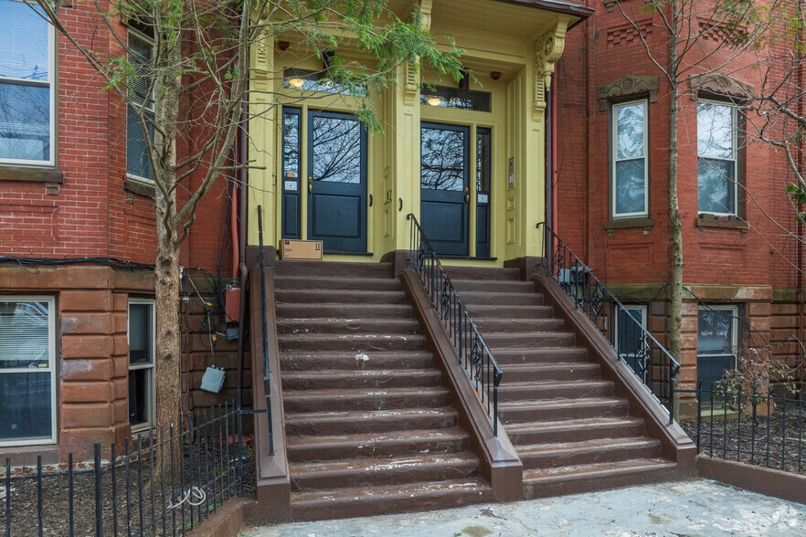 More Photos Of 54-80 Mount Vernon St, Somerville Apartments For Sale