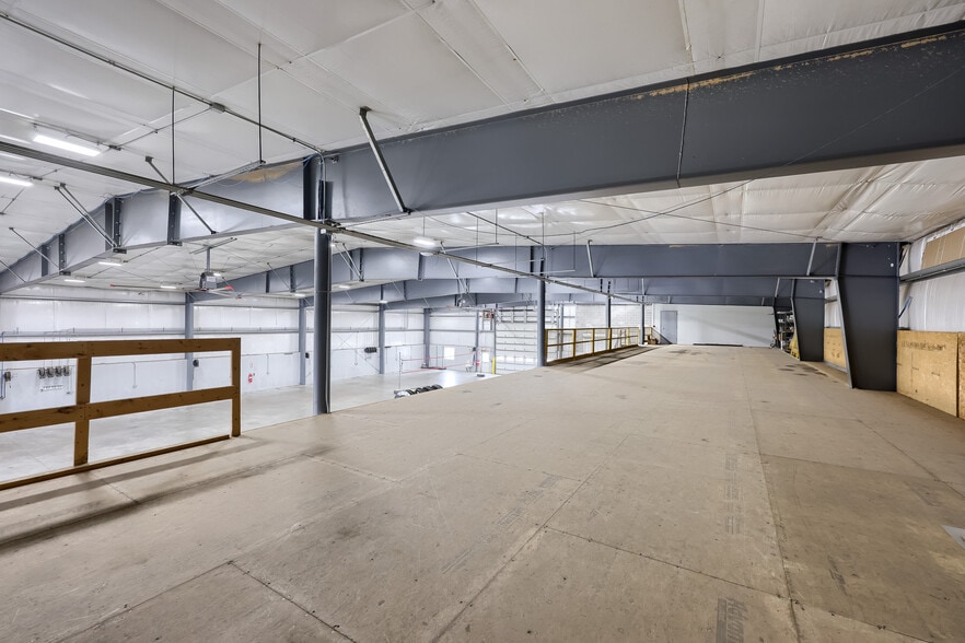 More Photos Of 608 Fairview Rd, Manheim Specialty For Lease