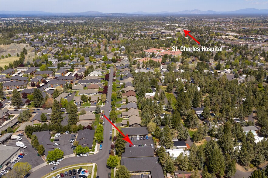 More Photos Of 600 NE Savannah Dr, Bend General Retail For Lease