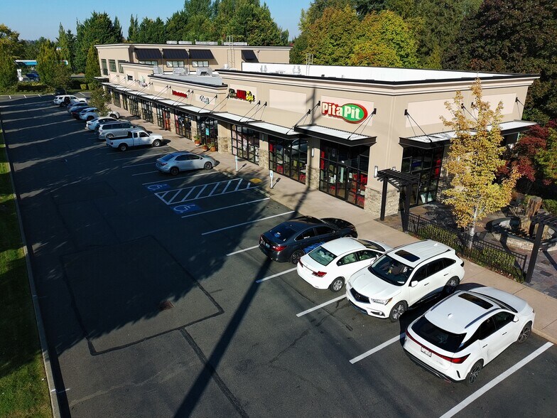 Primary Photo Of 20038 68th Ave S, Kent General Retail For Lease
