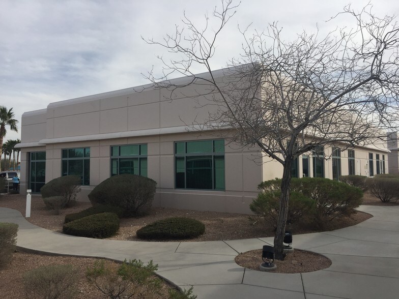 More Photos Of 7381 Prairie Falcon Rd, Las Vegas Medical For Lease
