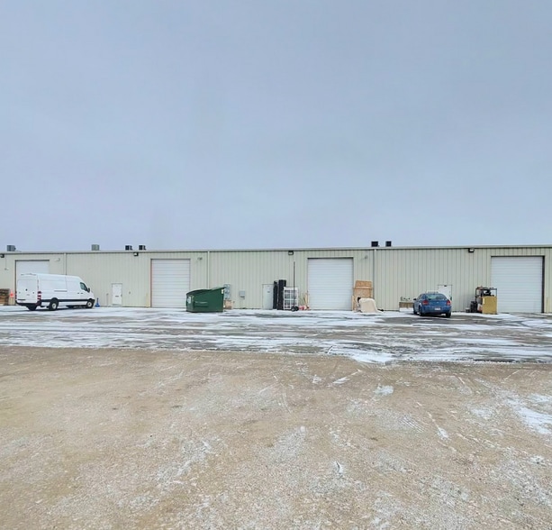 More Photos Of 1101-1119 Ashwaubenon St, Green Bay Service For Lease