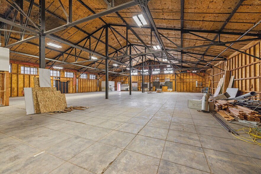 More Photos Of 615 S Spring St, Klamath Falls Warehouse For Lease