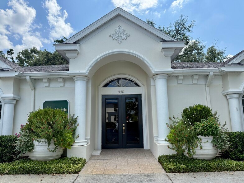 More Photos Of 15417 N Florida Ave, Tampa Medical For Lease