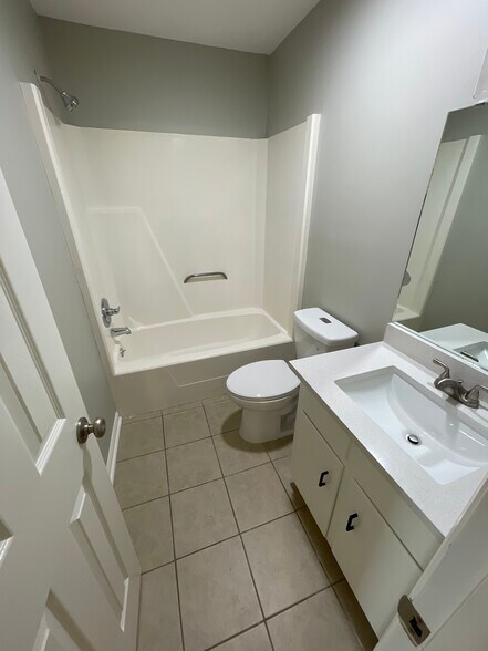 More Photos Of 402 E Evans St, Bainbridge Apartments For Sale