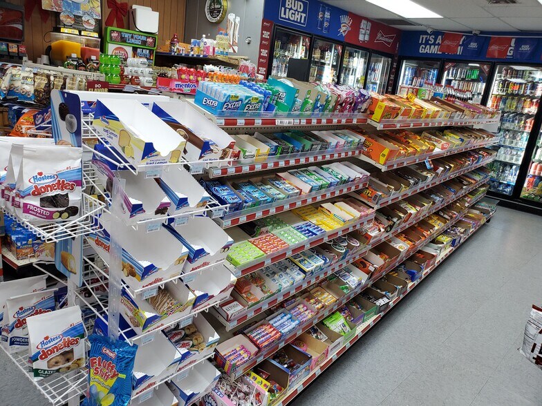 More Photos Of 1424 E Noble Ave, Guthrie Convenience Store For Sale