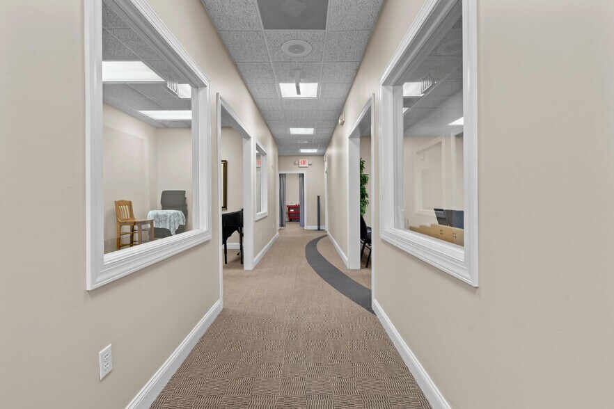 More Photos Of 6540 Brevard Rd, Etowah Office For Sale