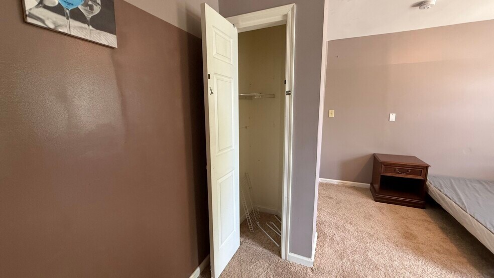 More Photos Of 5212 Astor Pl SE, Washington Assisted Living For Lease