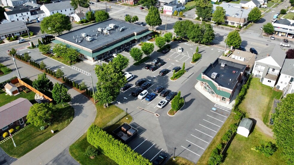 More Photos Of 75 Main St, Old Saybrook Unknown For Lease