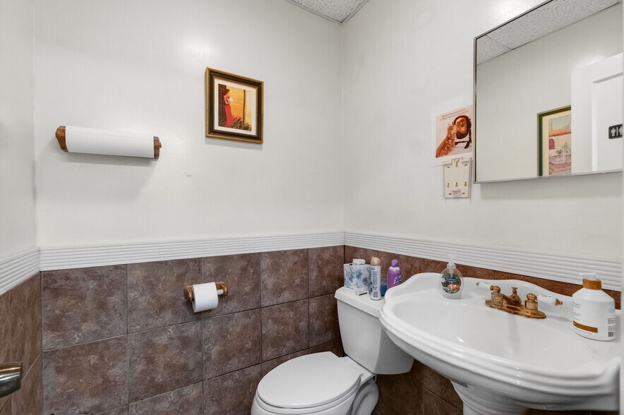 More Photos Of 321 N Railroad Ave, Boynton Beach Unknown For Lease