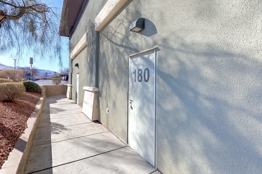 More Photos Of 2550 Anthem Village Dr, Henderson Unknown For Lease