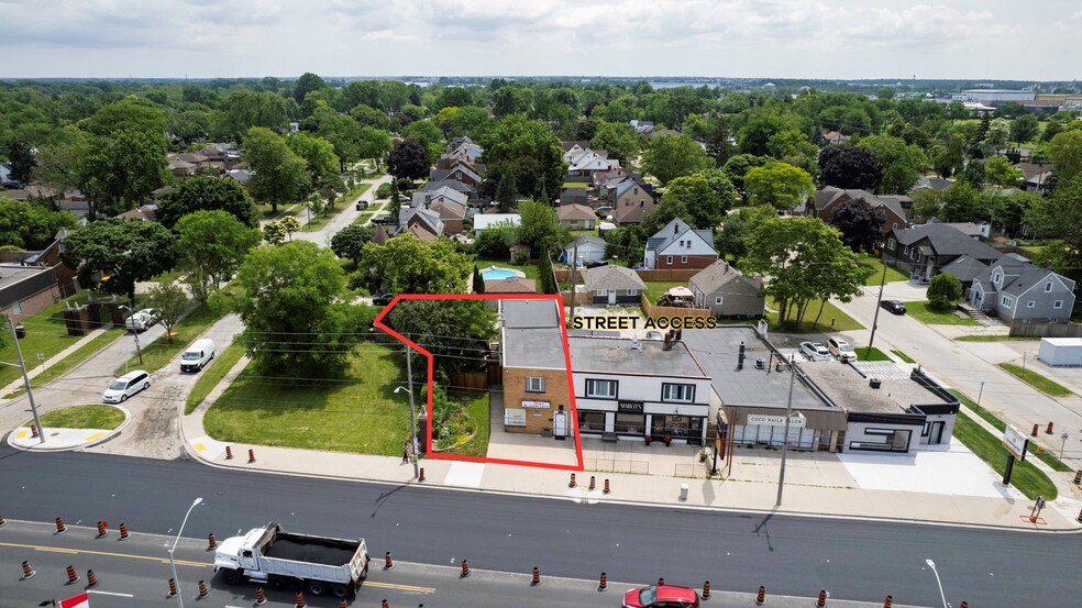 More Photos Of 4165 Tecumseh Rd E, Windsor General Retail For Sale