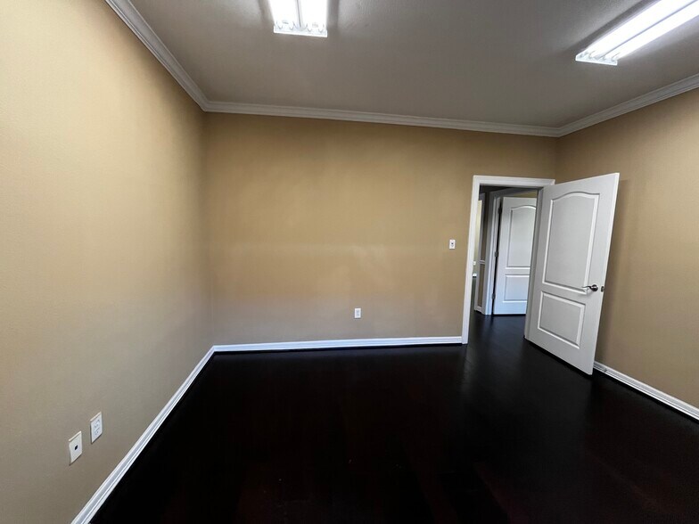 More Photos Of 4502 Riverstone Blvd, Missouri City Medical For Lease