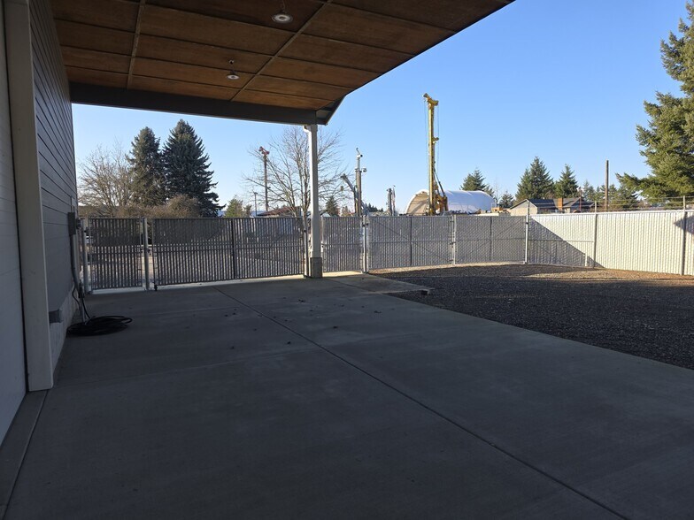 More Photos Of 7109 NE 47th Ave, Vancouver Industrial For Lease