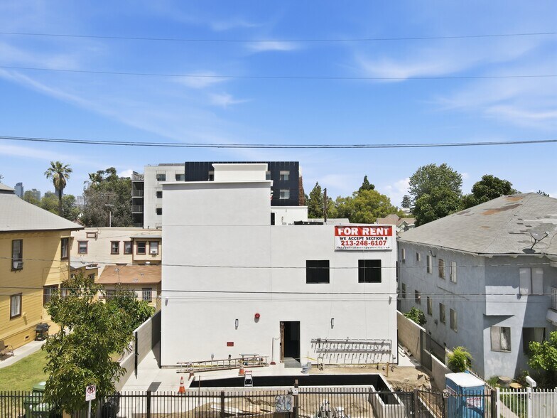 More Photos Of 1009 E 29th St, Los Angeles Apartments For Sale