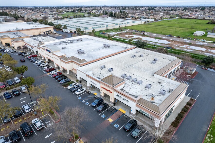 More Photos Of 8457-8465 Elk Grove Florin Rd, Elk Grove General Retail For Sale