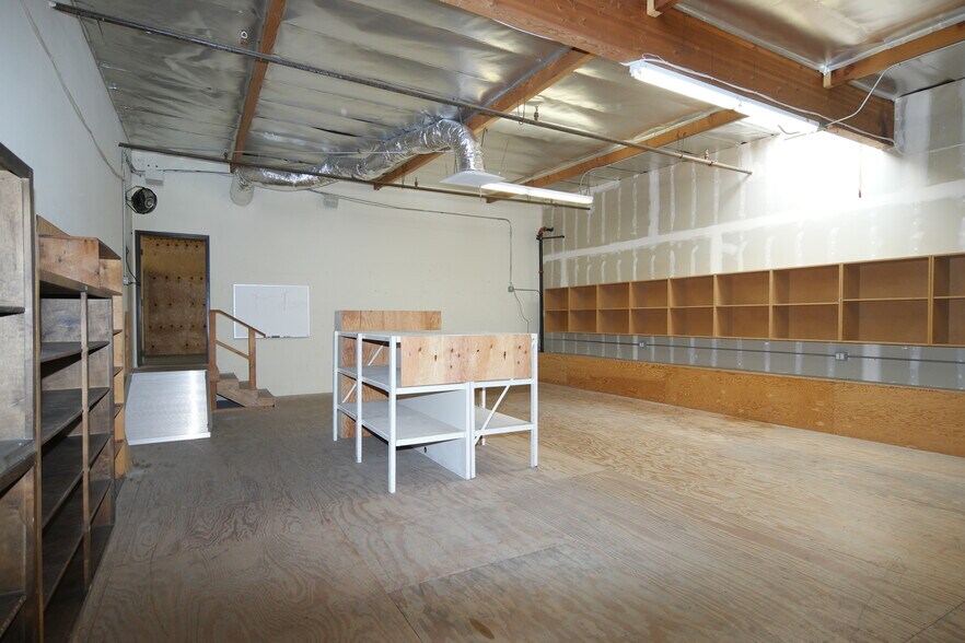 More Photos Of 4125 Market St, Ventura Light Manufacturing For Sale