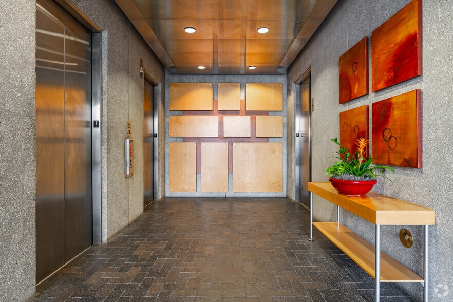 More Photos Of 105 W Capitol Ave, Little Rock Loft Creative Space For Sale