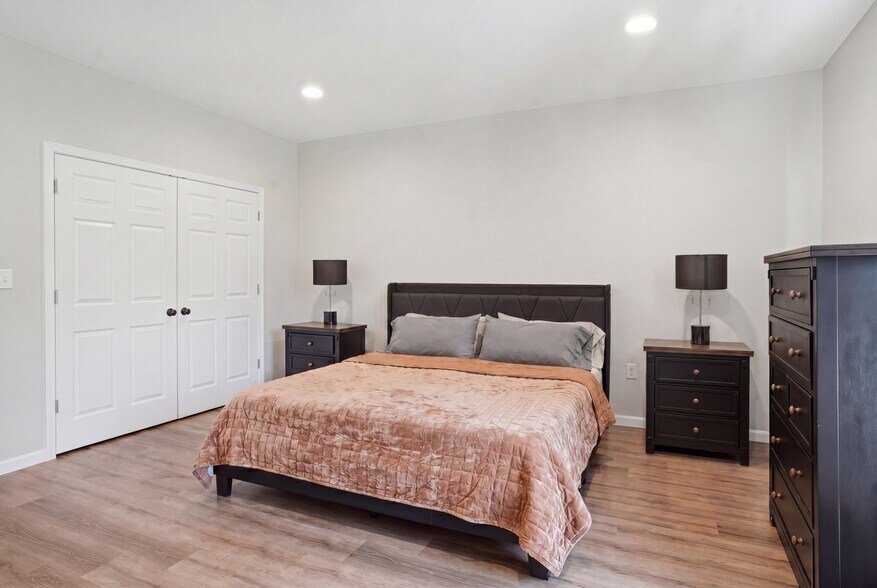 More Photos Of 51 Redder rd, Pine Bush Flex For Sale