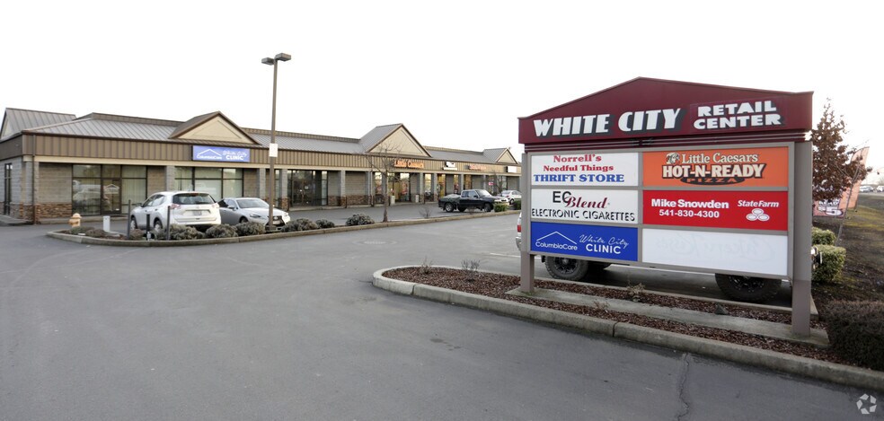 More Photos Of 8336 Highway 62 Hwy, White City Storefront Retail Office For Lease