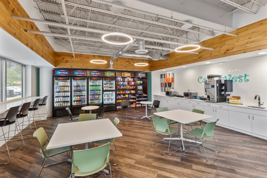 More Photos Of 3 Penn Center West, Pittsburgh Office For Lease