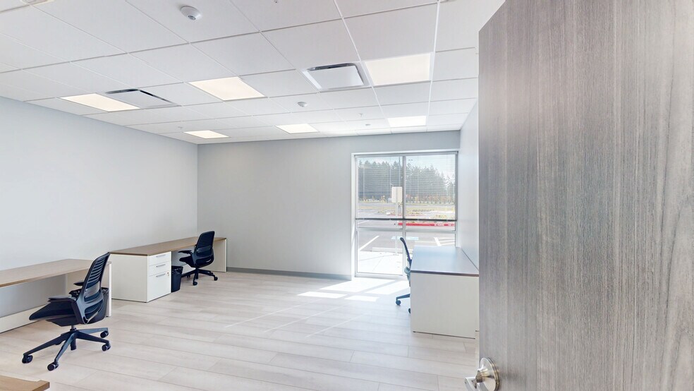 More Photos Of 17819 Canyon Rd E, Puyallup Distribution For Lease