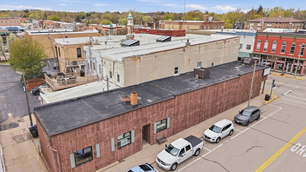 More Photos Of 132 W Huron St, Berlin Office For Sale