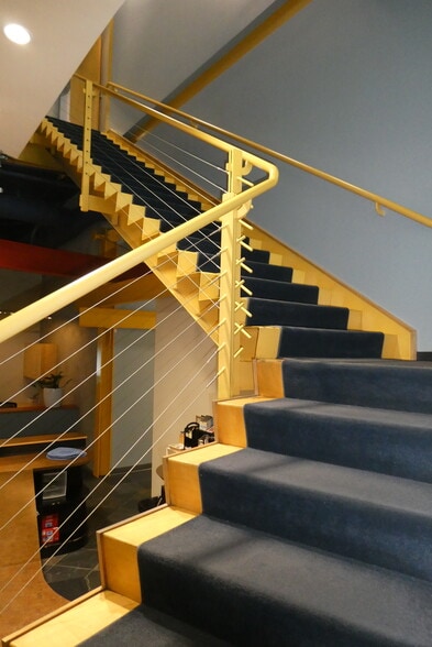 More Photos Of 6100-6120 San Fernando Rd, Glendale Office For Sale