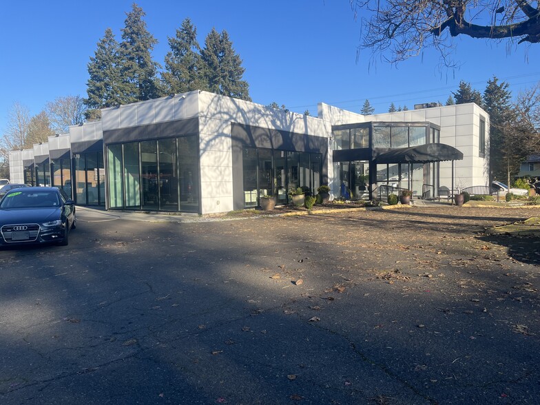 Primary Photo Of 19120 SE Mcloughlin Blvd, Portland Restaurant For Lease