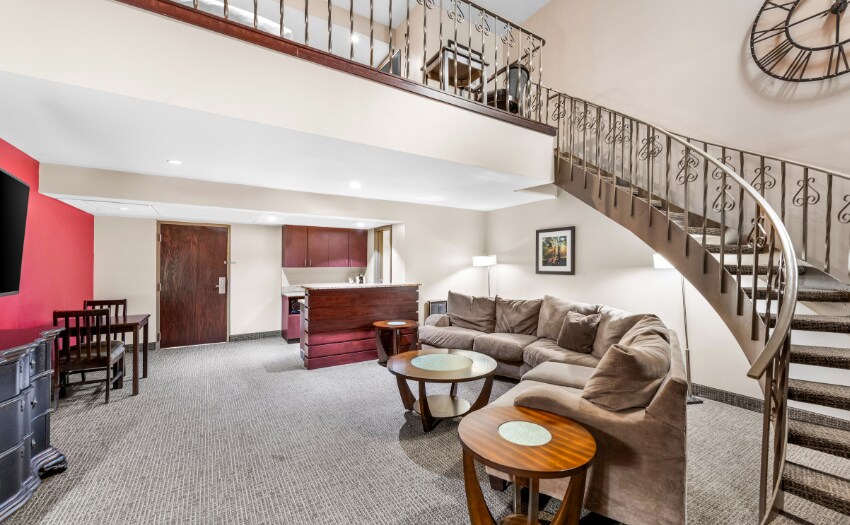 More Photos Of 265 33rd Ave, Columbus Hotel For Sale