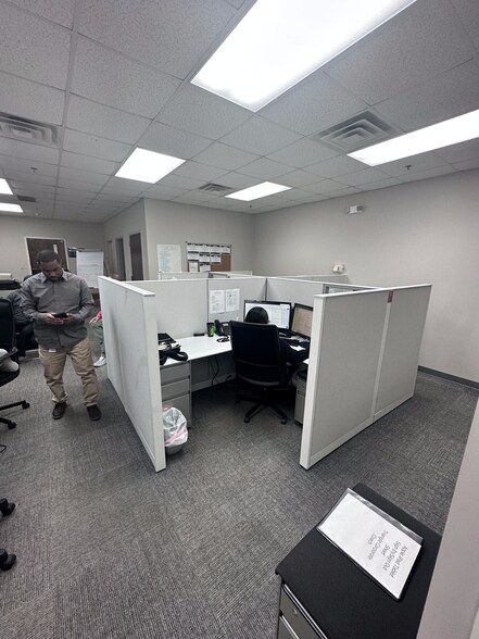 More Photos Of 10700 World Trade Blvd, Raleigh Warehouse For Lease