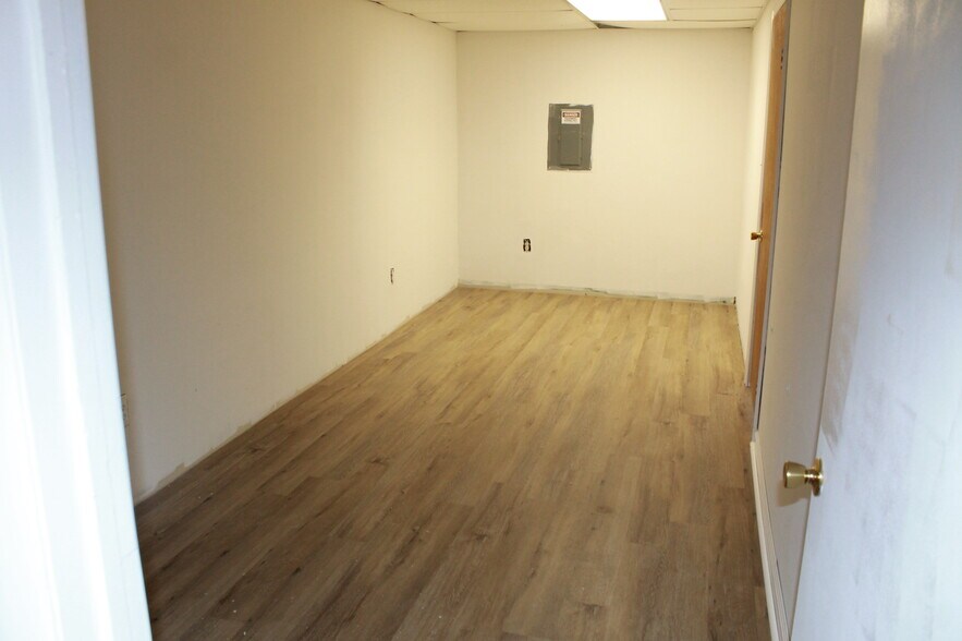 More Photos Of 3321 Doris Ave, Ocean Unknown For Lease