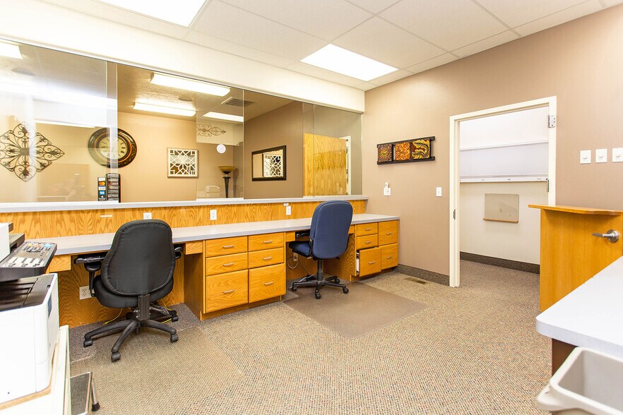 More Photos Of 1263 Bennett Ave, Burley Medical For Sale