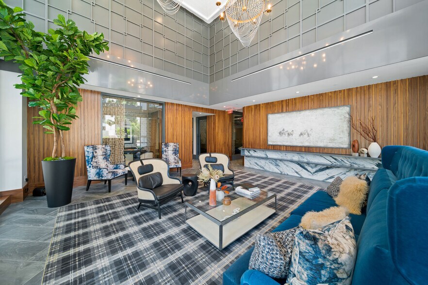 More Photos Of 585 Anton Blvd, Costa Mesa Apartments For Lease