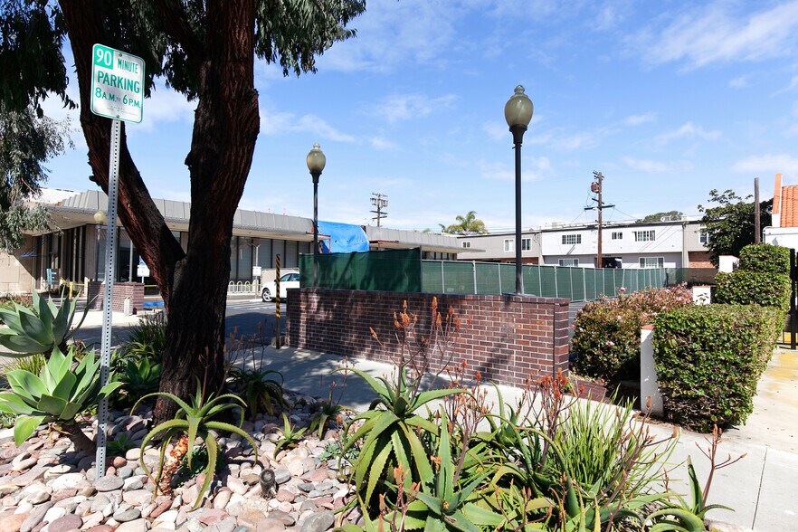 More Photos Of 7733 Girard Ave, La Jolla Land For Sale