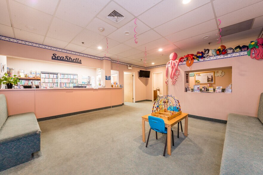 More Photos Of 350 National Blvd, Long Beach Storefront Retail Office For Lease