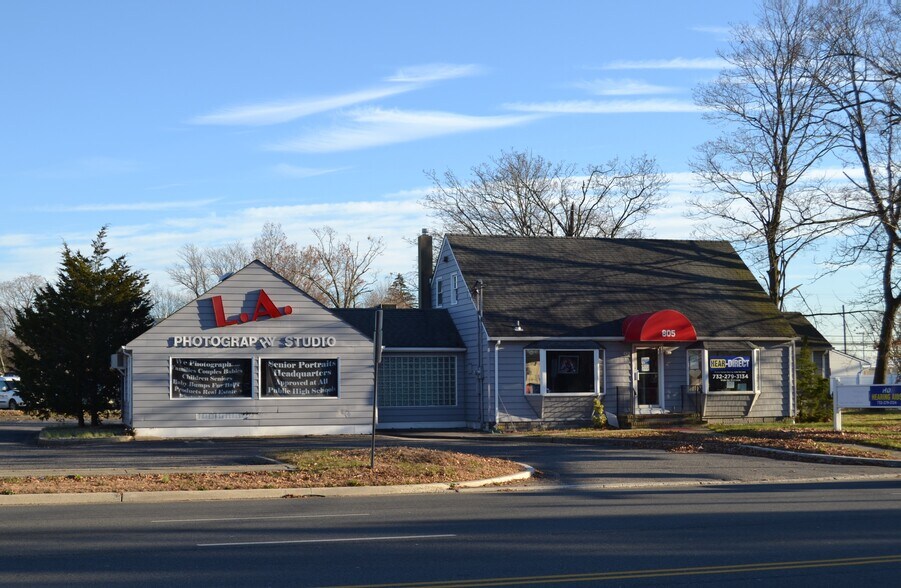 Primary Photo Of 805 Hooper Ave, Toms River General Retail For Lease